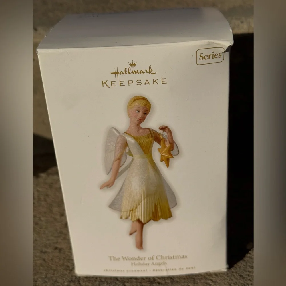 The Wonder‎ of Christmas Christmas Angel Ornament 2010